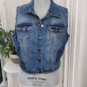 Womens vintage MOTOJEANS jean vest. Bohowestern, cowgirlstyle. Size L